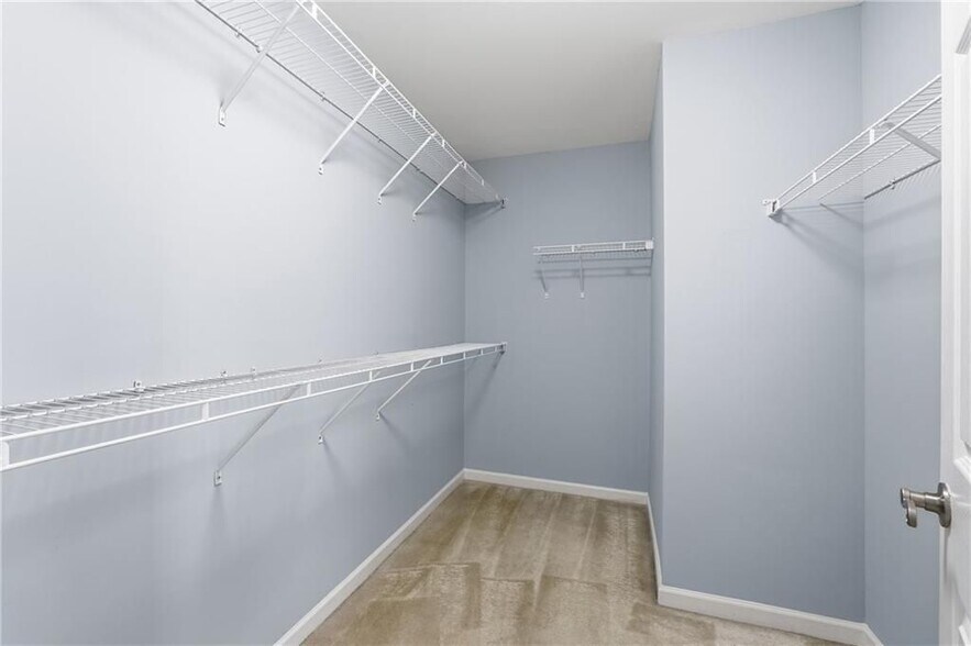 Building Photo - 903 Misty View Ct SW