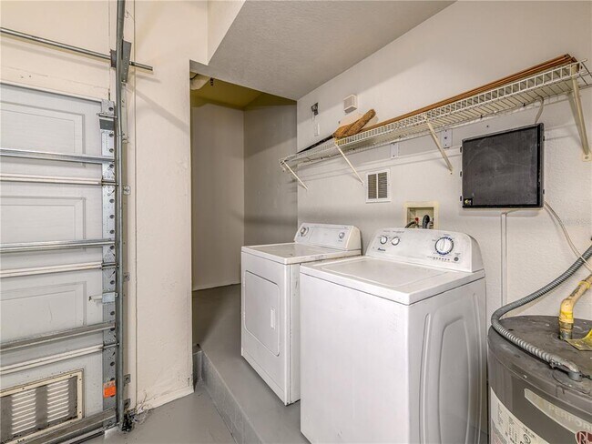 Building Photo - 112 Beach Haven Ln