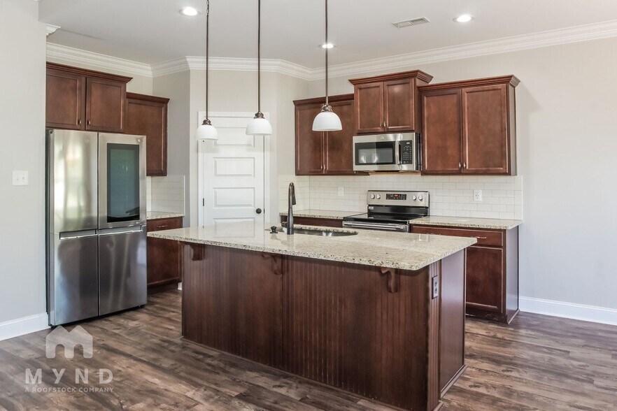 Building Photo - 27571 Carrington Ct