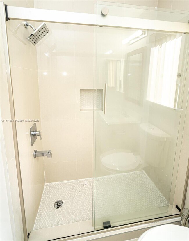 Building Photo - 1592 Salerno Cir