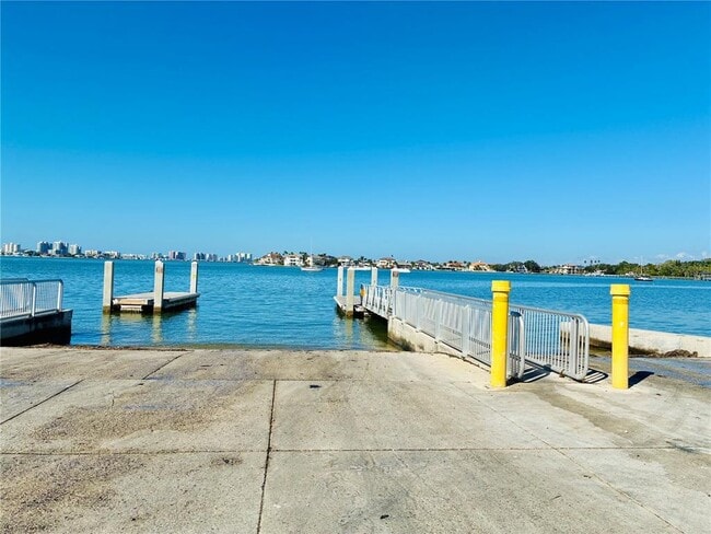 Building Photo - 113 12th St