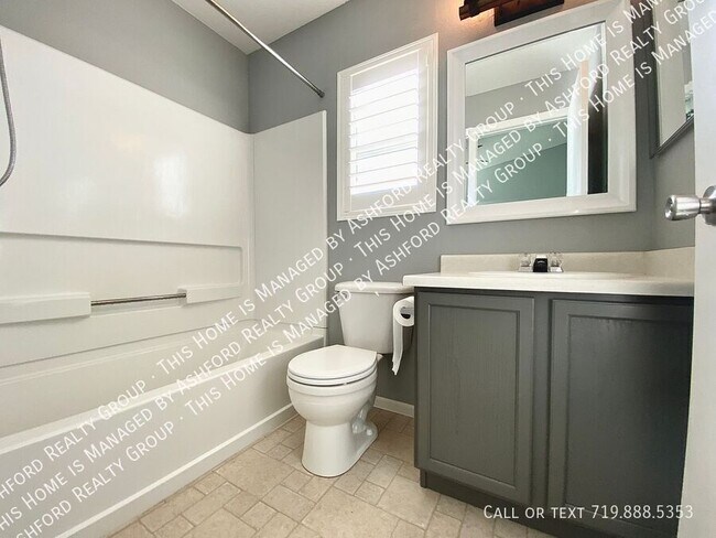 Building Photo - 5719 Ansel Dr