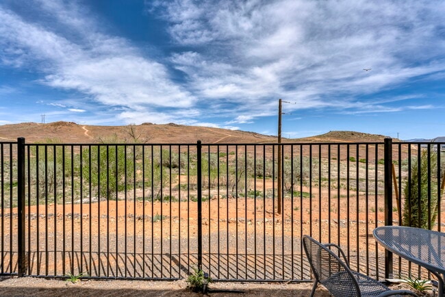 Building Photo - 4928 Black Falcon Way