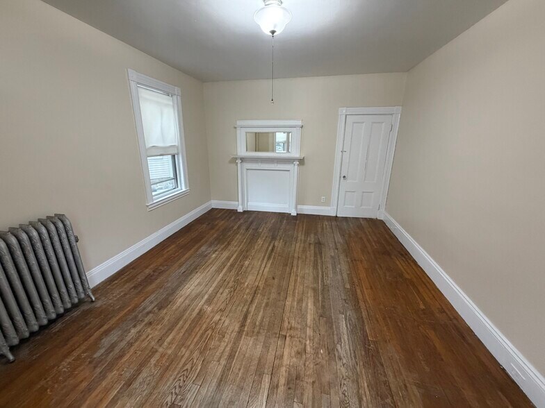 Building Photo - 74 Aldie St