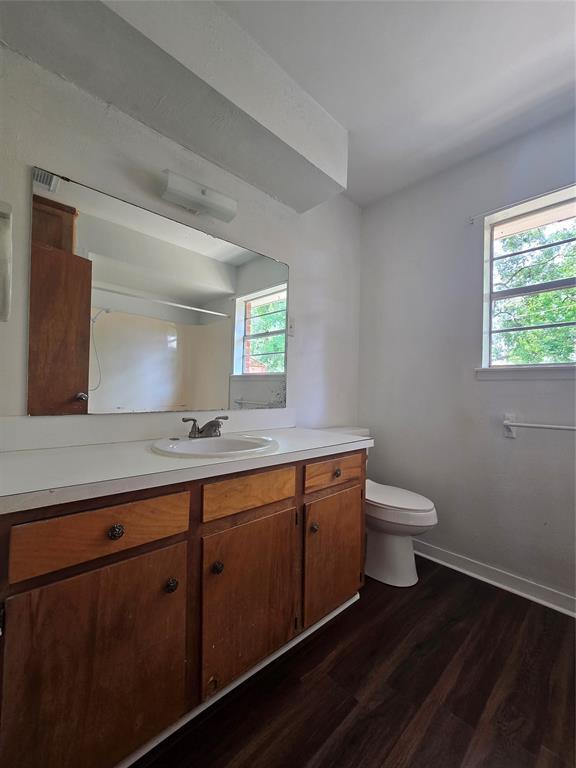 Building Photo - 505 Mable St