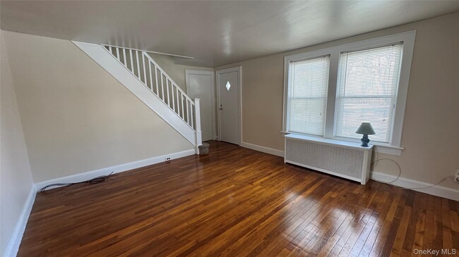 Building Photo - 626 NY-82