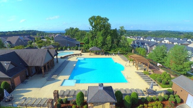 Building Photo - 1438 Riverbrook Dr