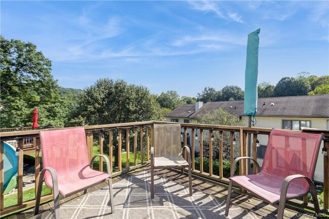 Building Photo - 29 Krystal Dr