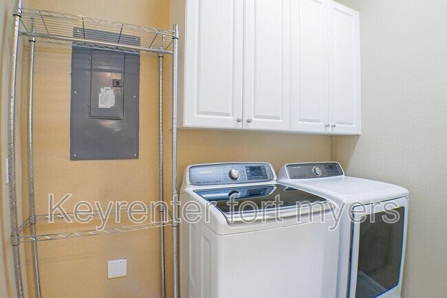 Building Photo - 6010 Jonathans Bay Cir