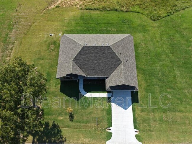 Building Photo - 207 Hope Ave