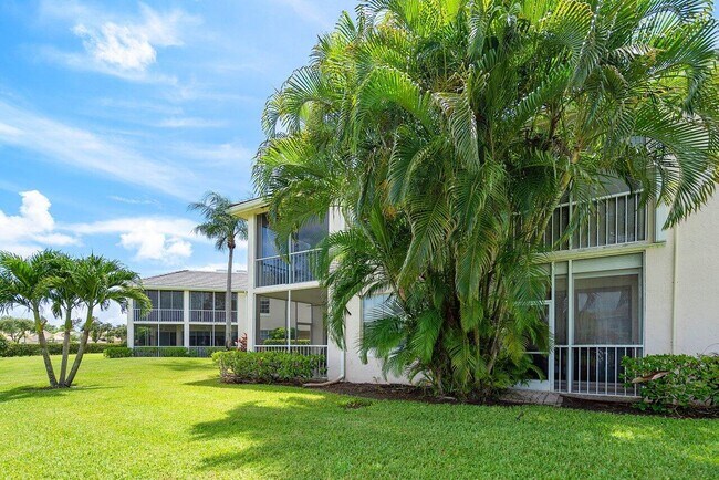 Building Photo - 5070 Lake Catalina Dr