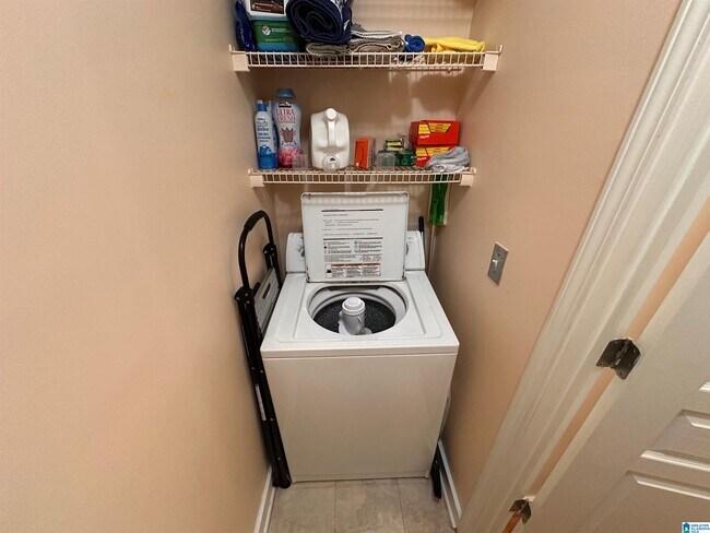 Building Photo - 2020 5th Ave S