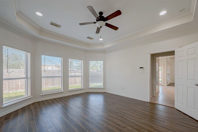 Building Photo - 16002 Castletown Park Ct