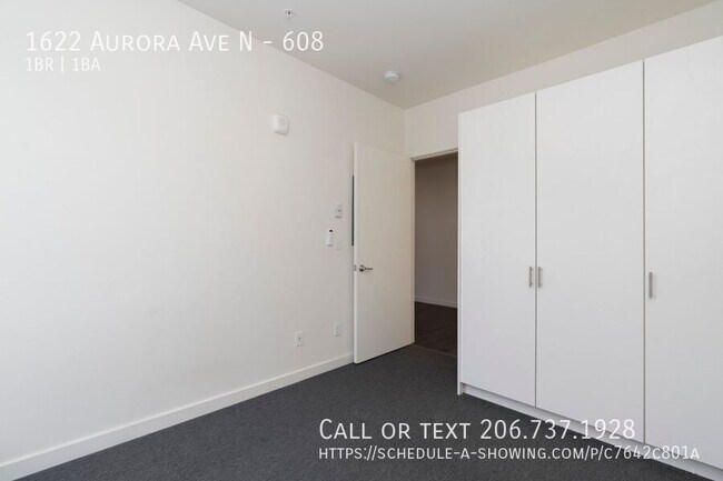 Building Photo - 1622 Aurora Ave N