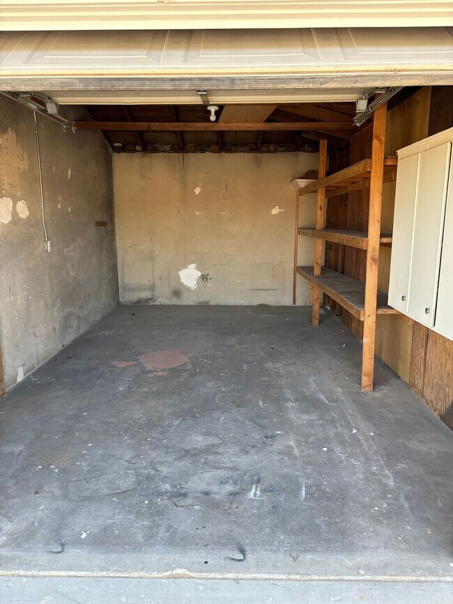 Building Photo - 72265 Sun Valley Dr
