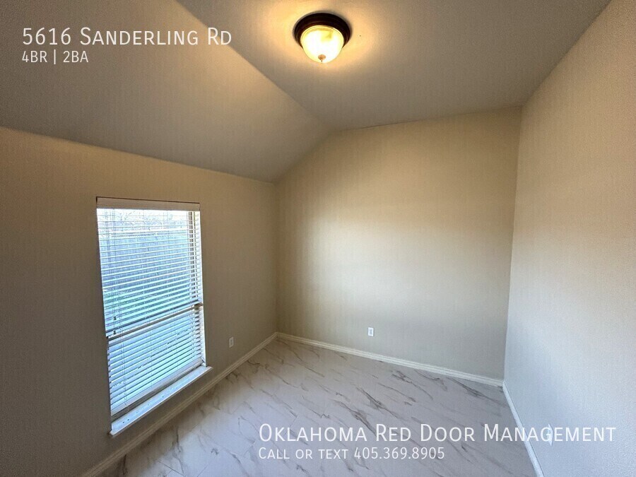 Building Photo - 5616 Sanderling Rd