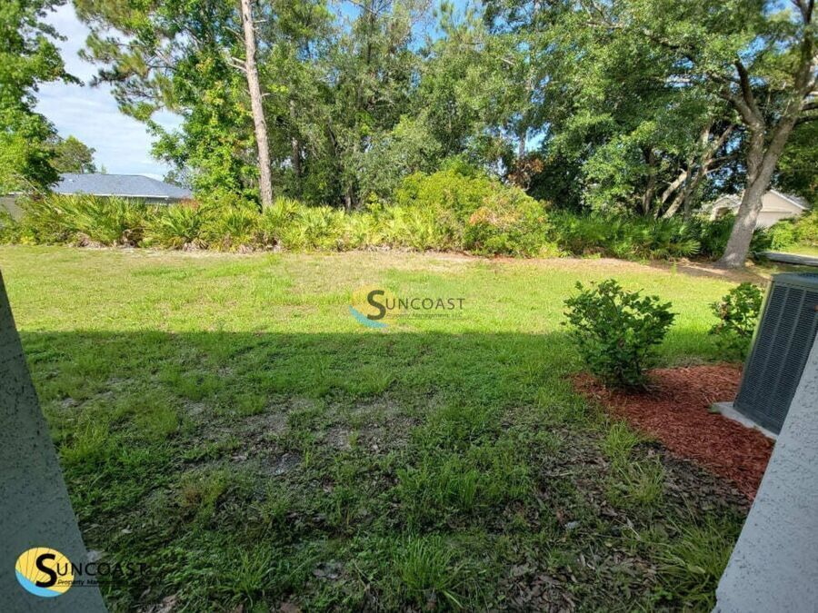 Building Photo - 24 Raintree Pl