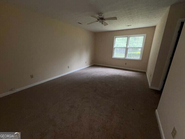 Building Photo - 7021 Whitfield Dr