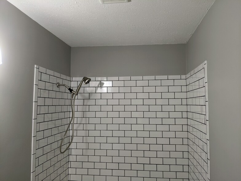 Building Photo - 4812 Eula Cir