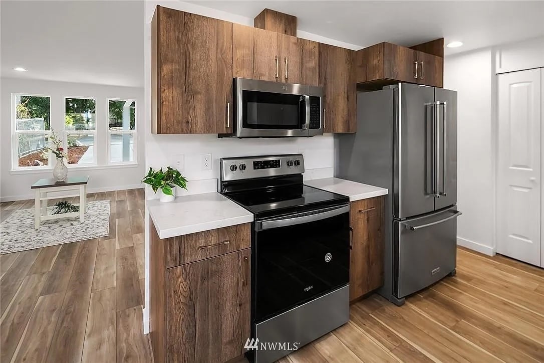 Building Photo - 2996 S Dakota St