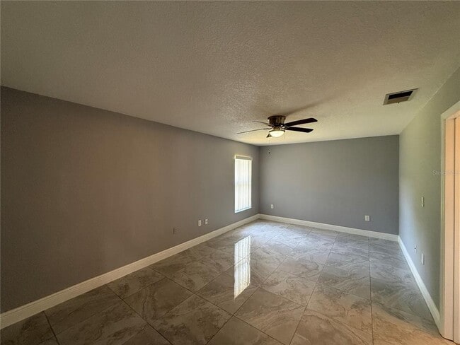 Building Photo - 3239 Cottonwood Ct