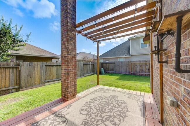 Building Photo - 6027 Mystic Berry Dr