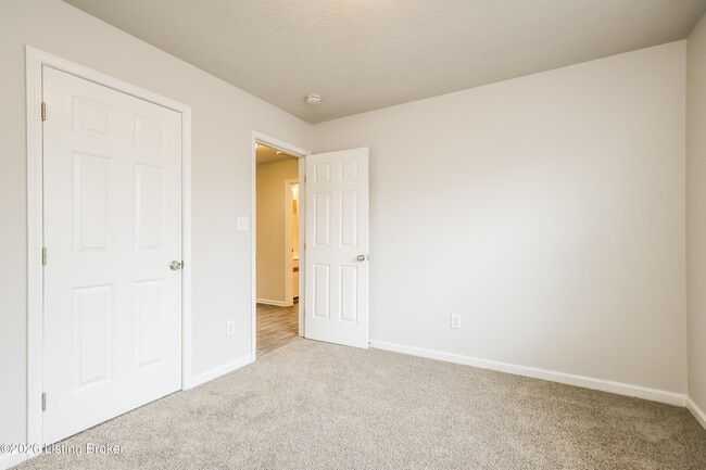 Building Photo - 5011 Cronin Dr