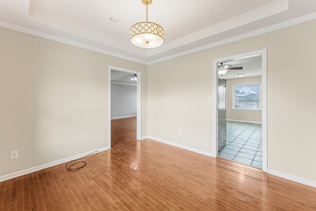 Building Photo - 103 Springview Ln