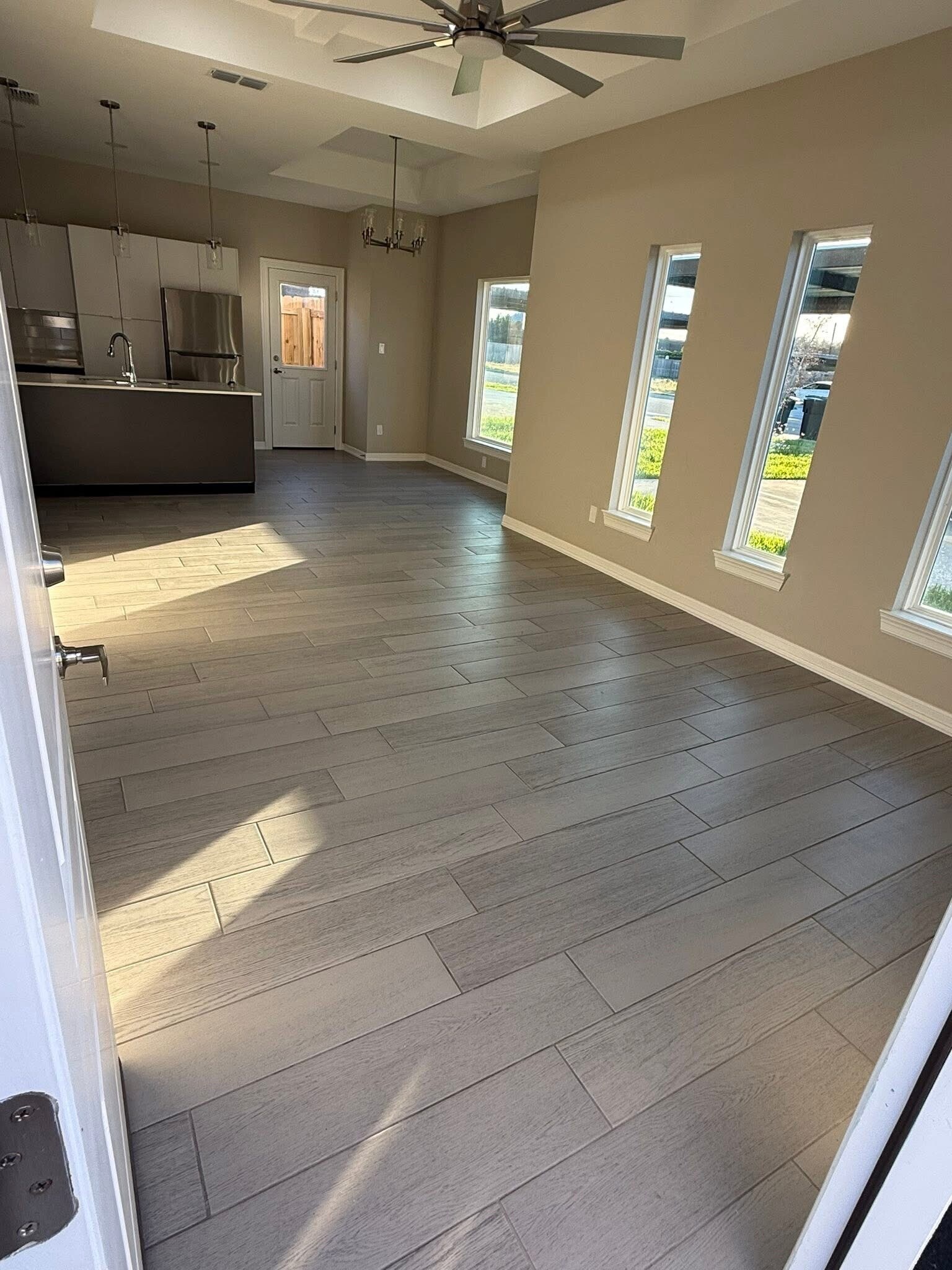 Building Photo - 1412 S Xanthia St