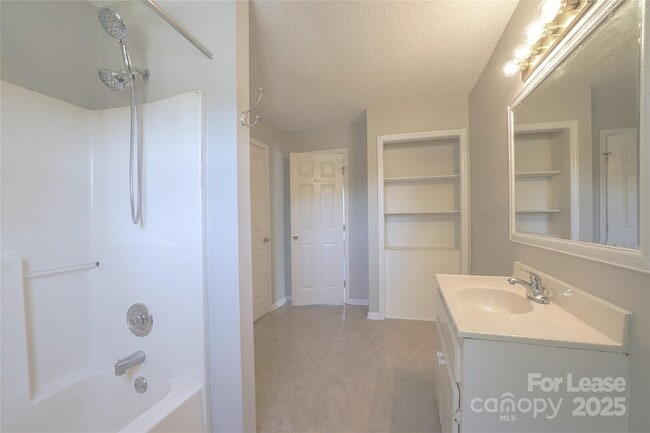 Building Photo - 107 Ervin St