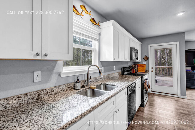 Building Photo - 18231 Mill Cove