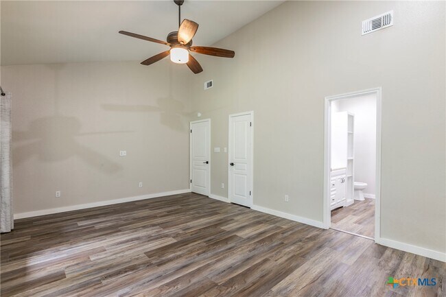 Building Photo - 14380 Spotted Horse Ln
