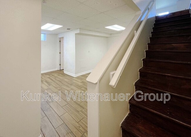 Building Photo - 2746 Brookrun Dr