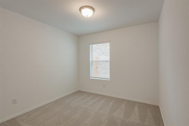 Building Photo - 486 Lake Erie Dr