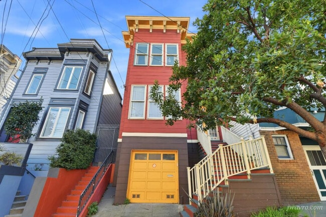 Building Photo - 4037 25th St