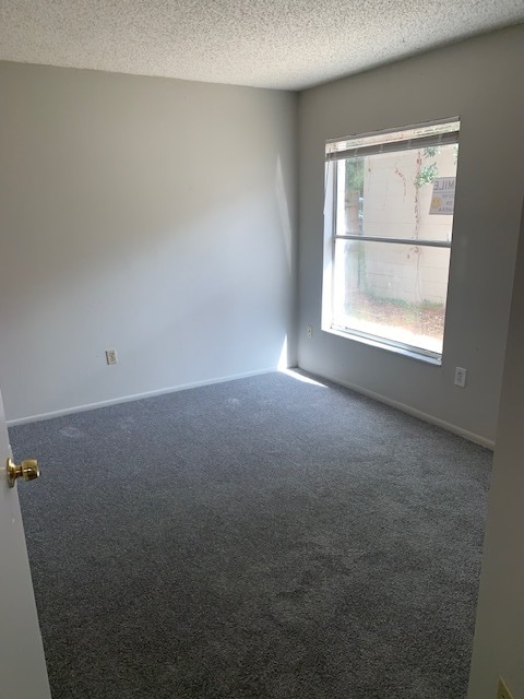 Building Photo - 418 Benson St