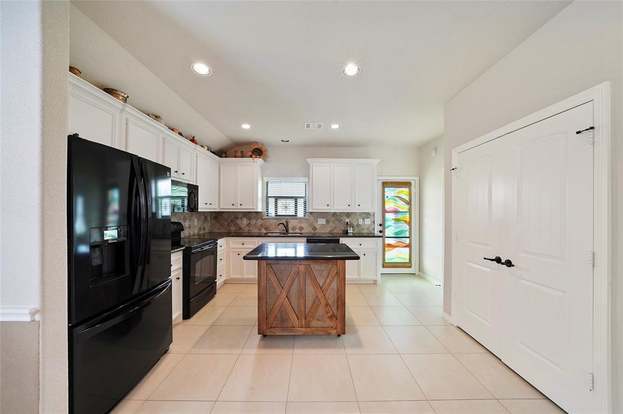 Building Photo - 119 Golfview Ct