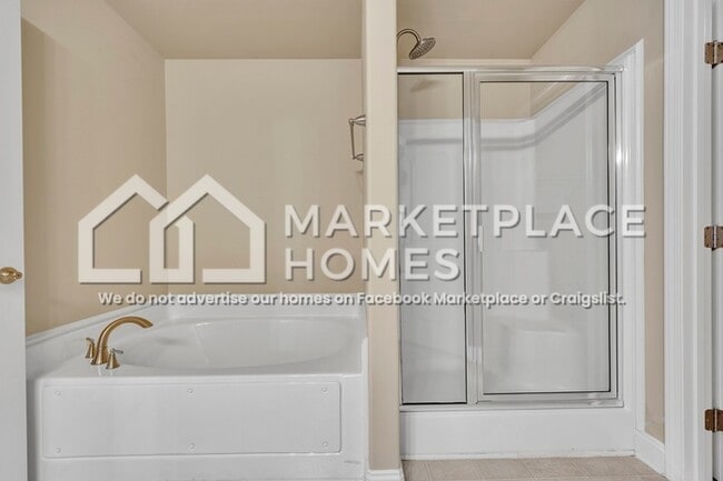 Building Photo - 220 Fields Pond Dr