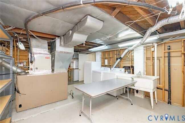 Building Photo - 5506 Toddsbury Rd