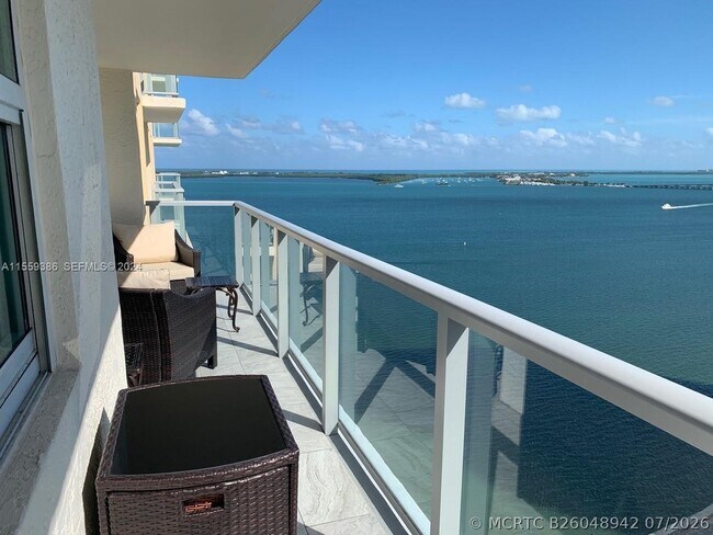 Building Photo - 1155 Brickell Bay Dr