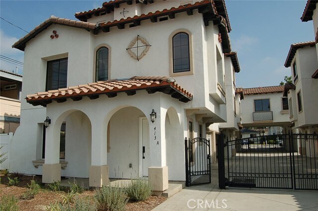 Building Photo - 425 W Duarte Rd
