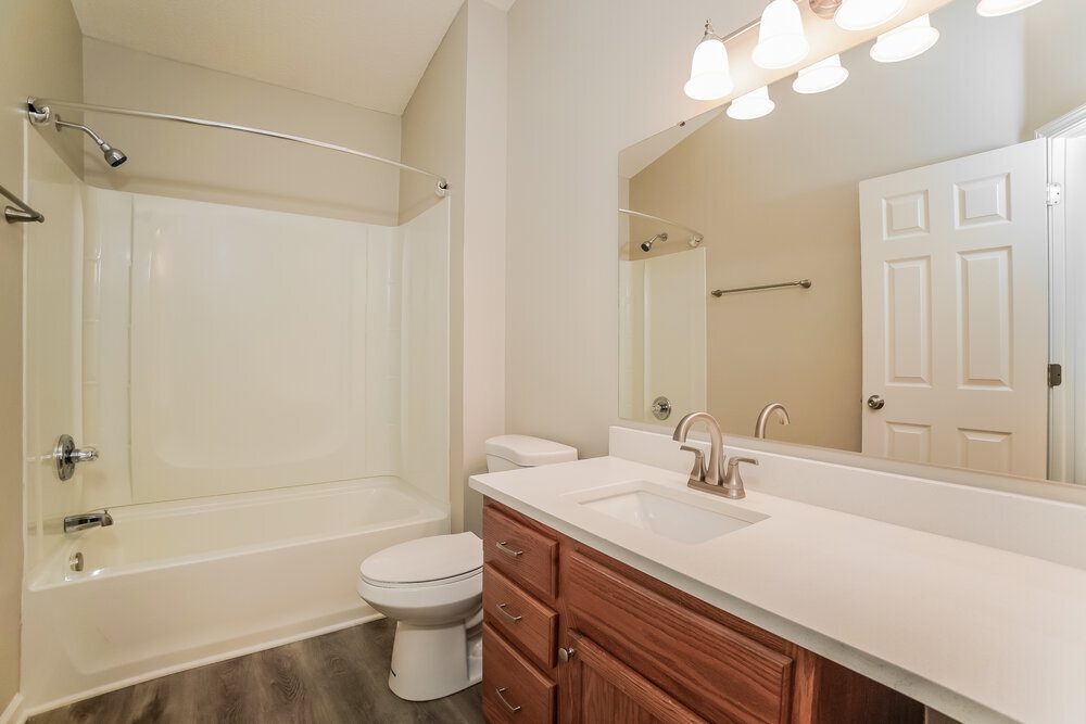 Building Photo - 6425 Meadowfield Dr
