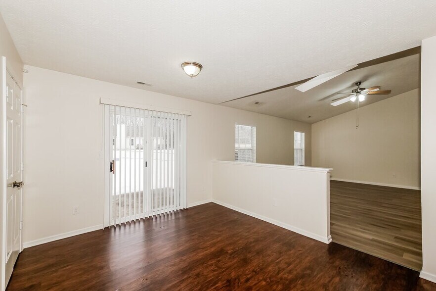 Building Photo - 8406 Southern Springs Way