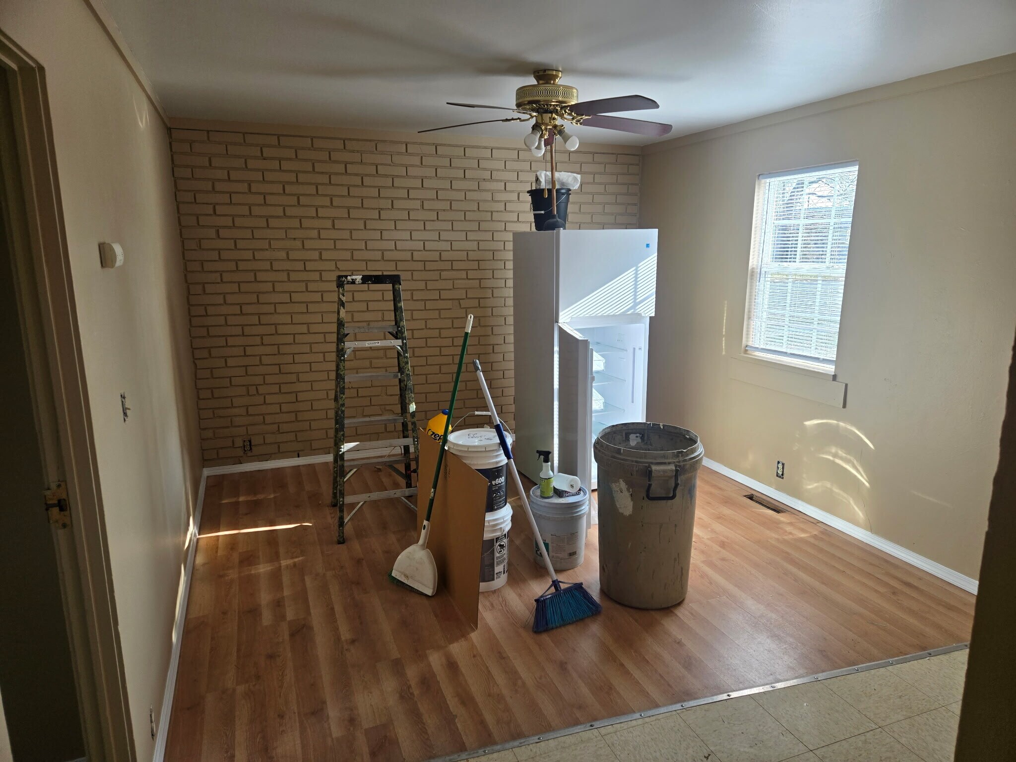 Building Photo - 229 N Clinton St