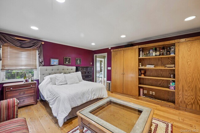 Building Photo - 1304 Harbor Rd
