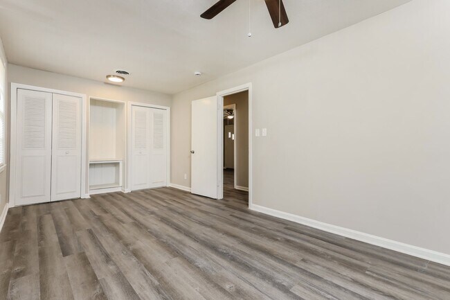 Building Photo - 2913 22nd Ave