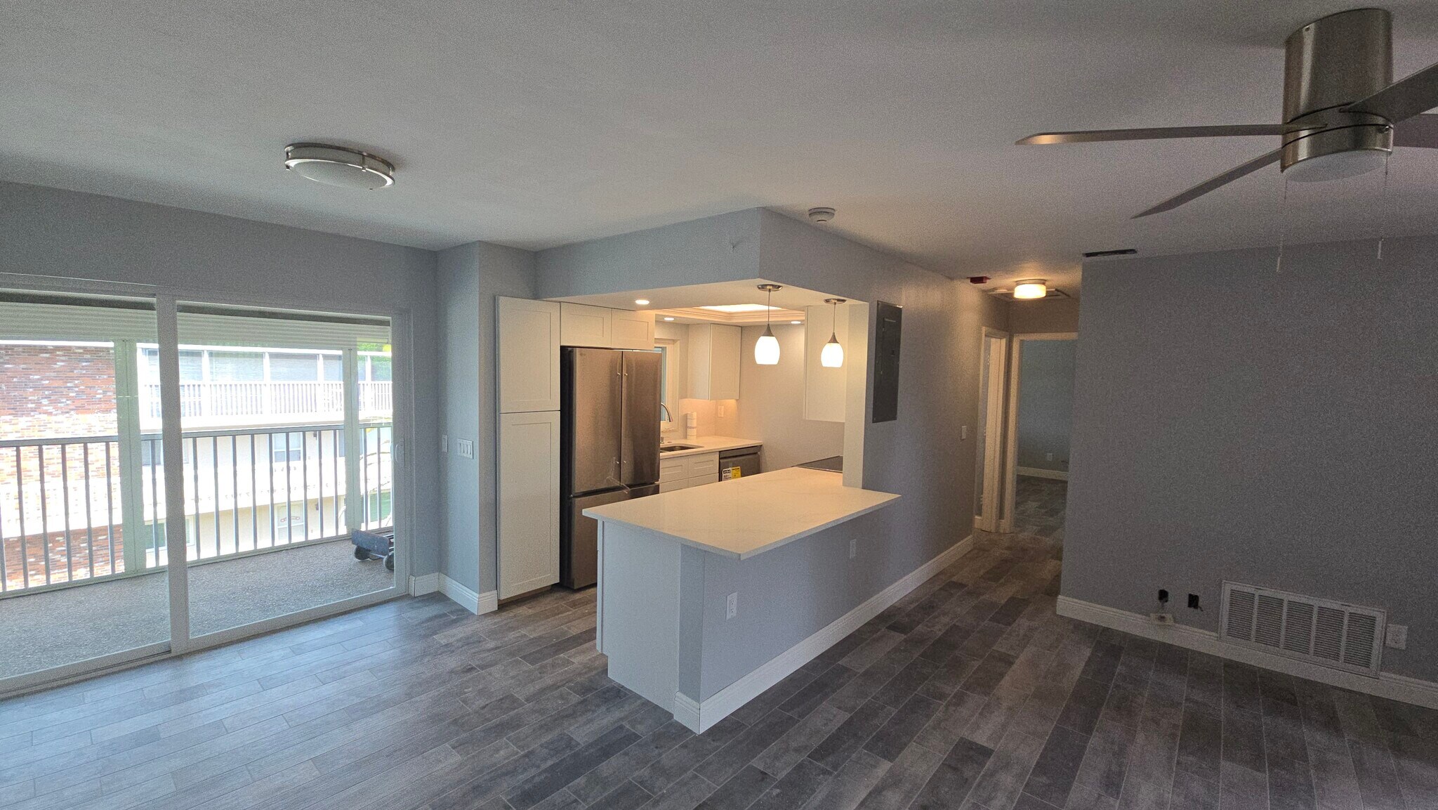 Kitchen - 3755 S School Ave