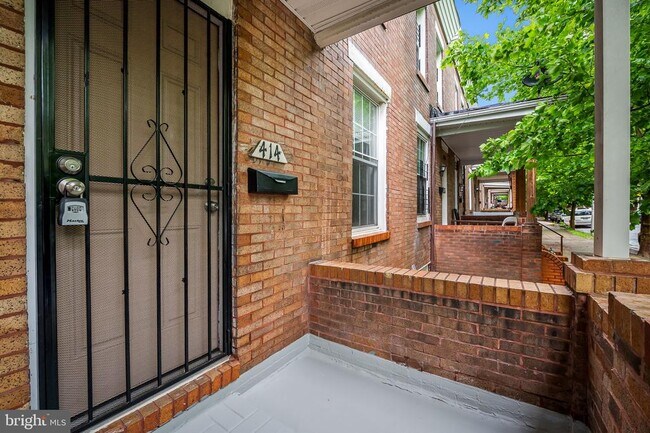 Building Photo - 414 N Bouldin St