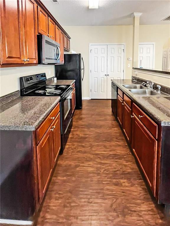 Building Photo - 4913 Sierra Way