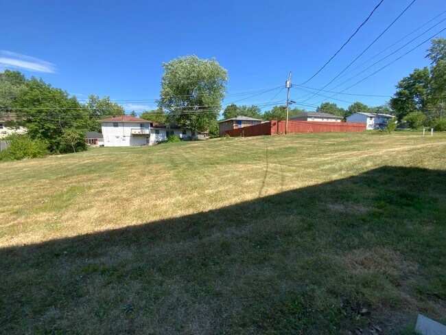 Building Photo - 204 S Scott Blvd